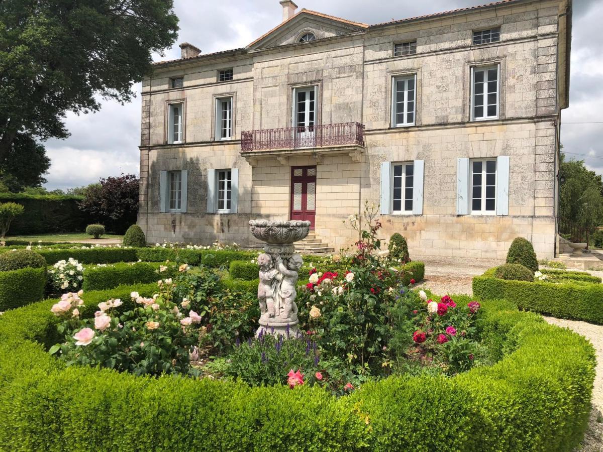 Les Croque-Notes, chambres et table d'hôtes Lorignac Exterior foto